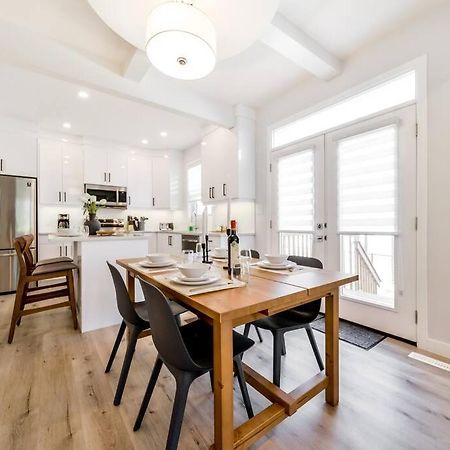 Modern Nordic Escape, 3Br Near Wem & Dt, Aircon & Fireplace, Wifi, Sleeps 6! Edmonton Exterior photo