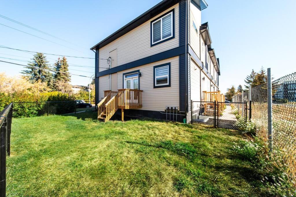 Modern Nordic Escape, 3Br Near Wem & Dt, Aircon & Fireplace, Wifi, Sleeps 6! Edmonton Exterior photo